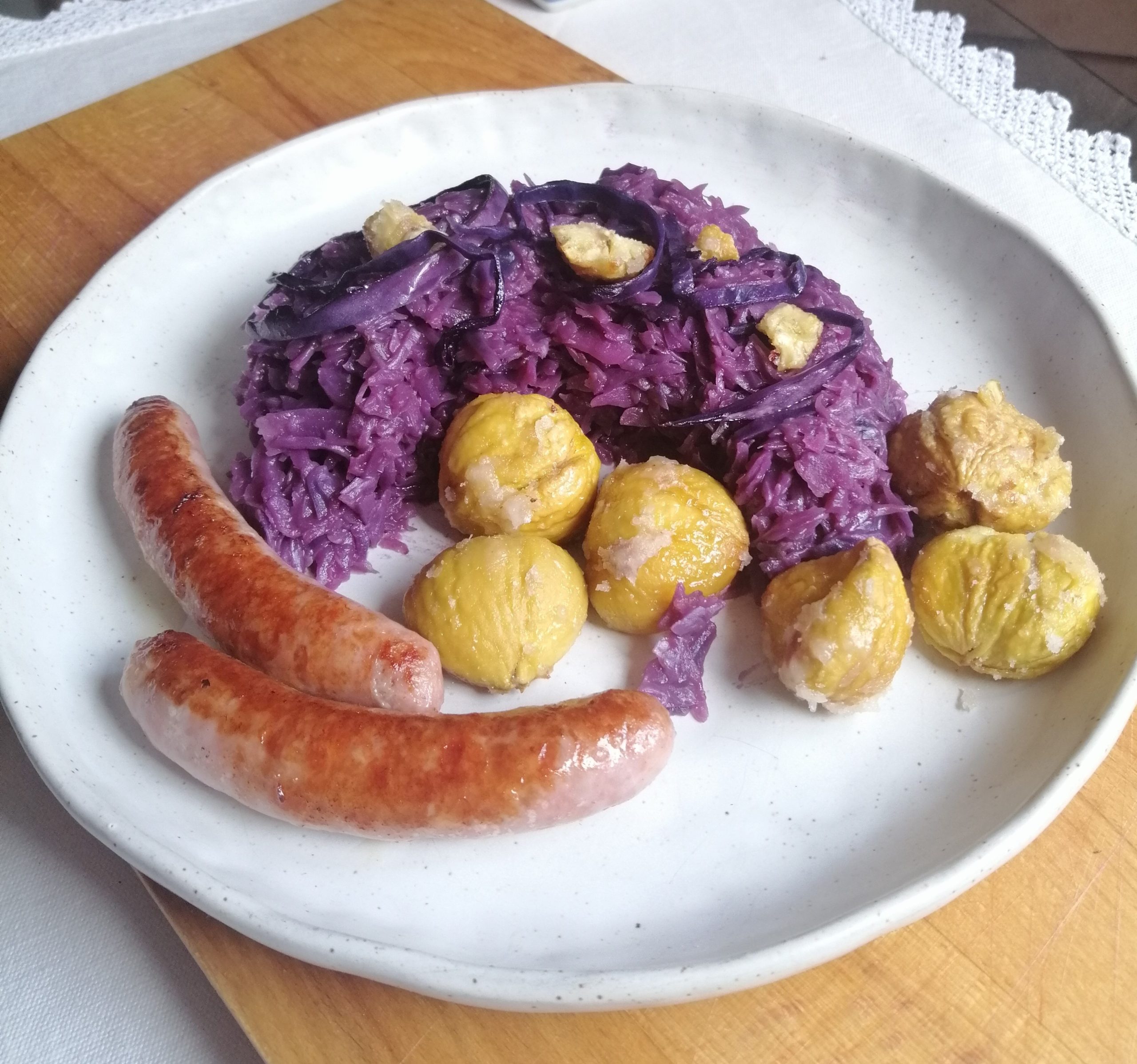 Синя капуста з каштанами